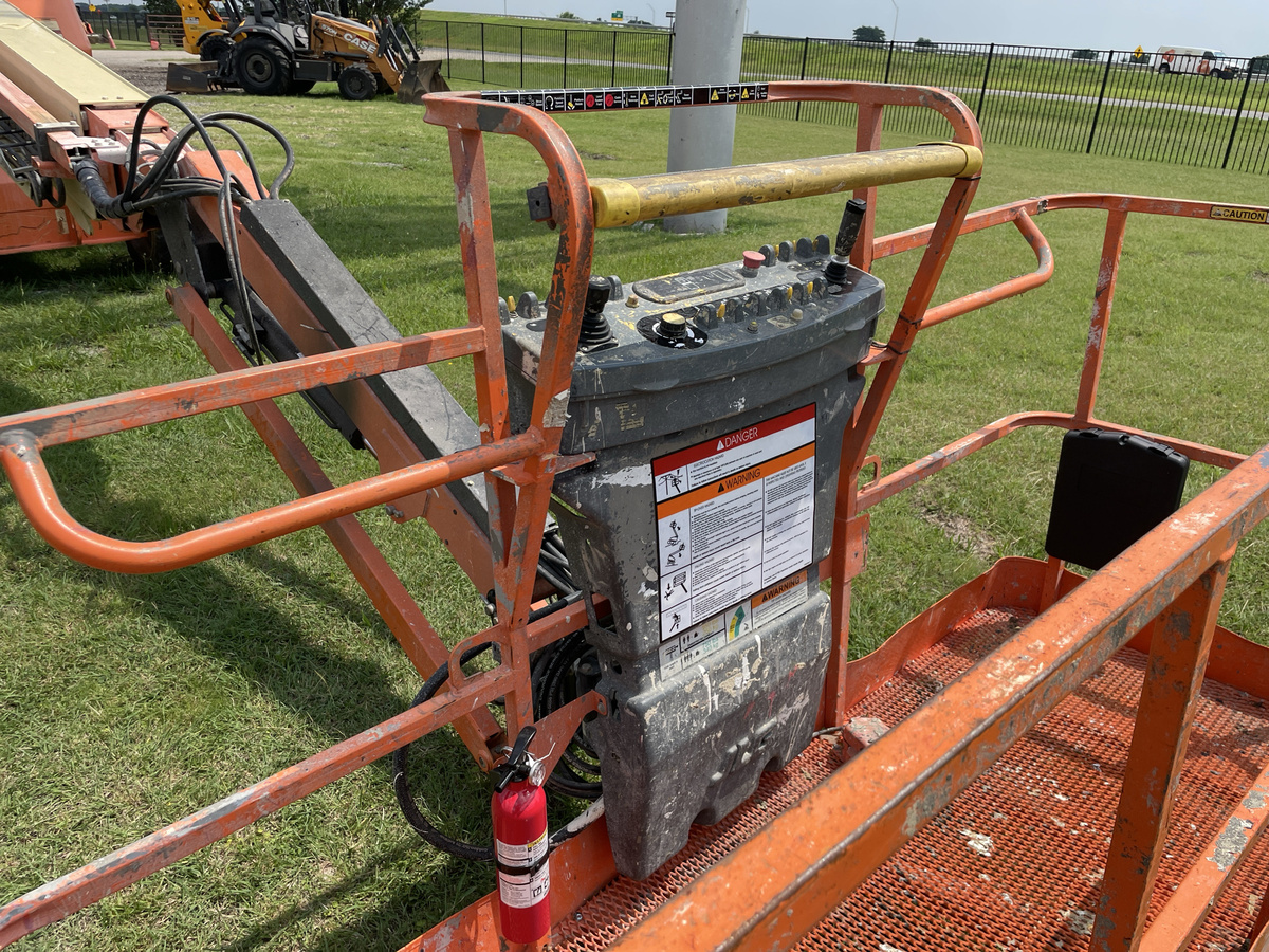 2018 JLG 660SJ-7