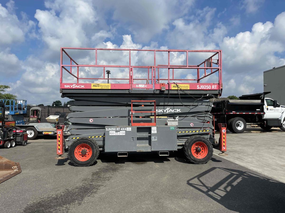 2018 Skyjack SJ9250 RT