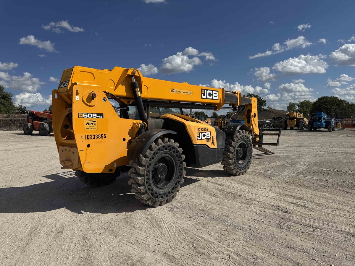 2018 JCB 509-42-1