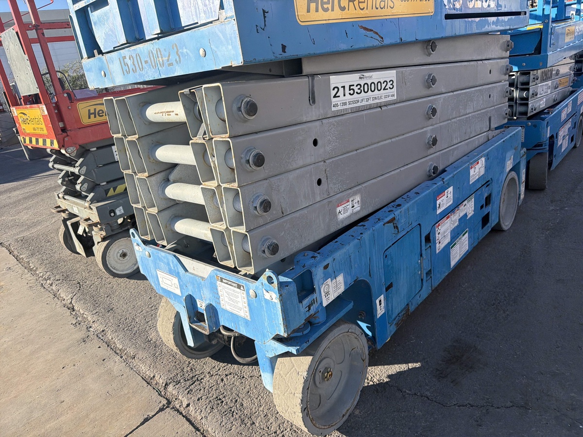 2016 Genie GS-3232-2