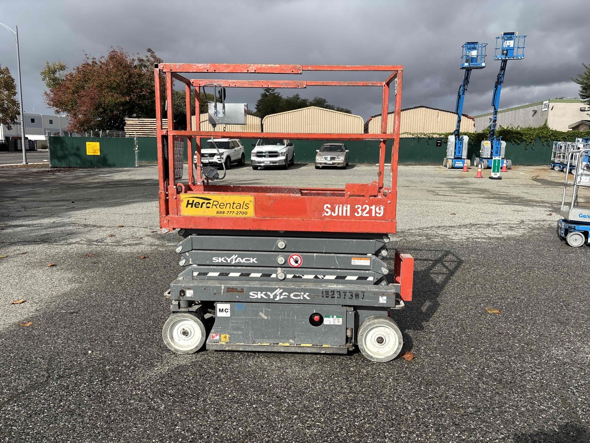 2018 Skyjack SJ3219