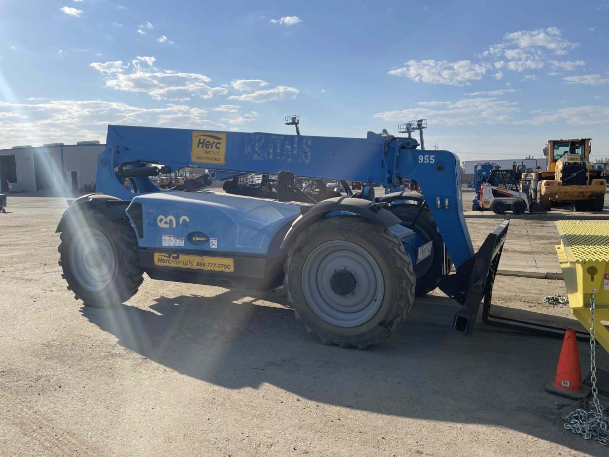 2017 Genie GTH-636