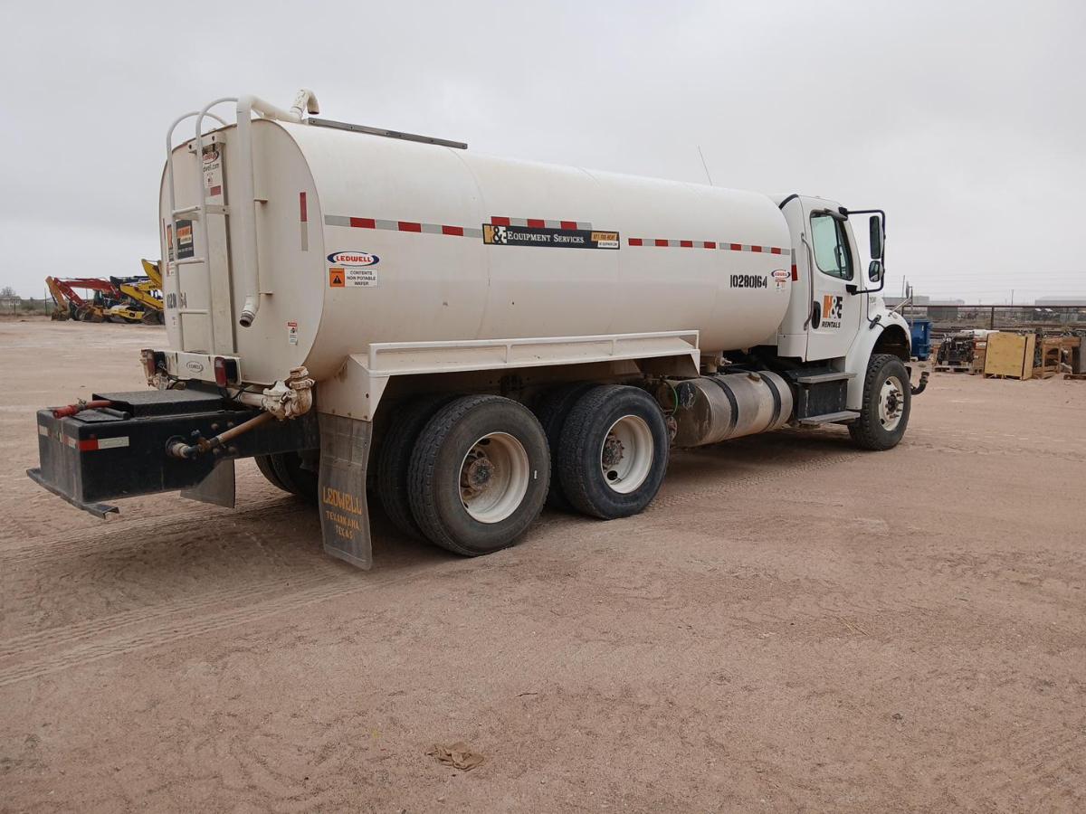 2019 Freightliner M2106-3