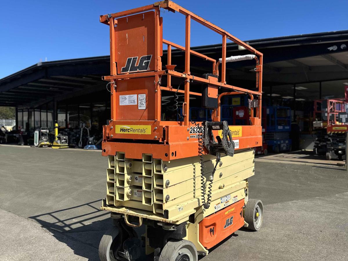 2016 JLG 2632ES
