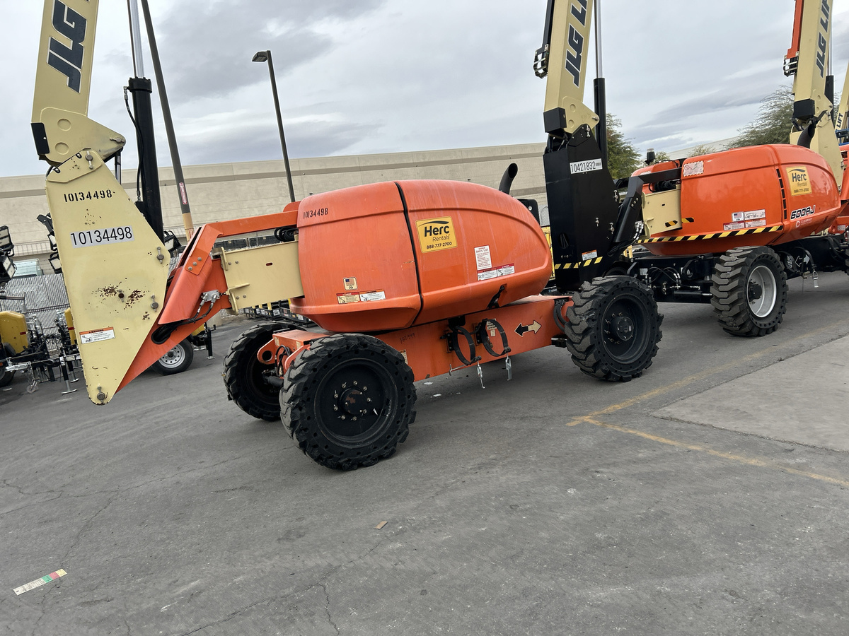 2014 JLG 600AJ-4