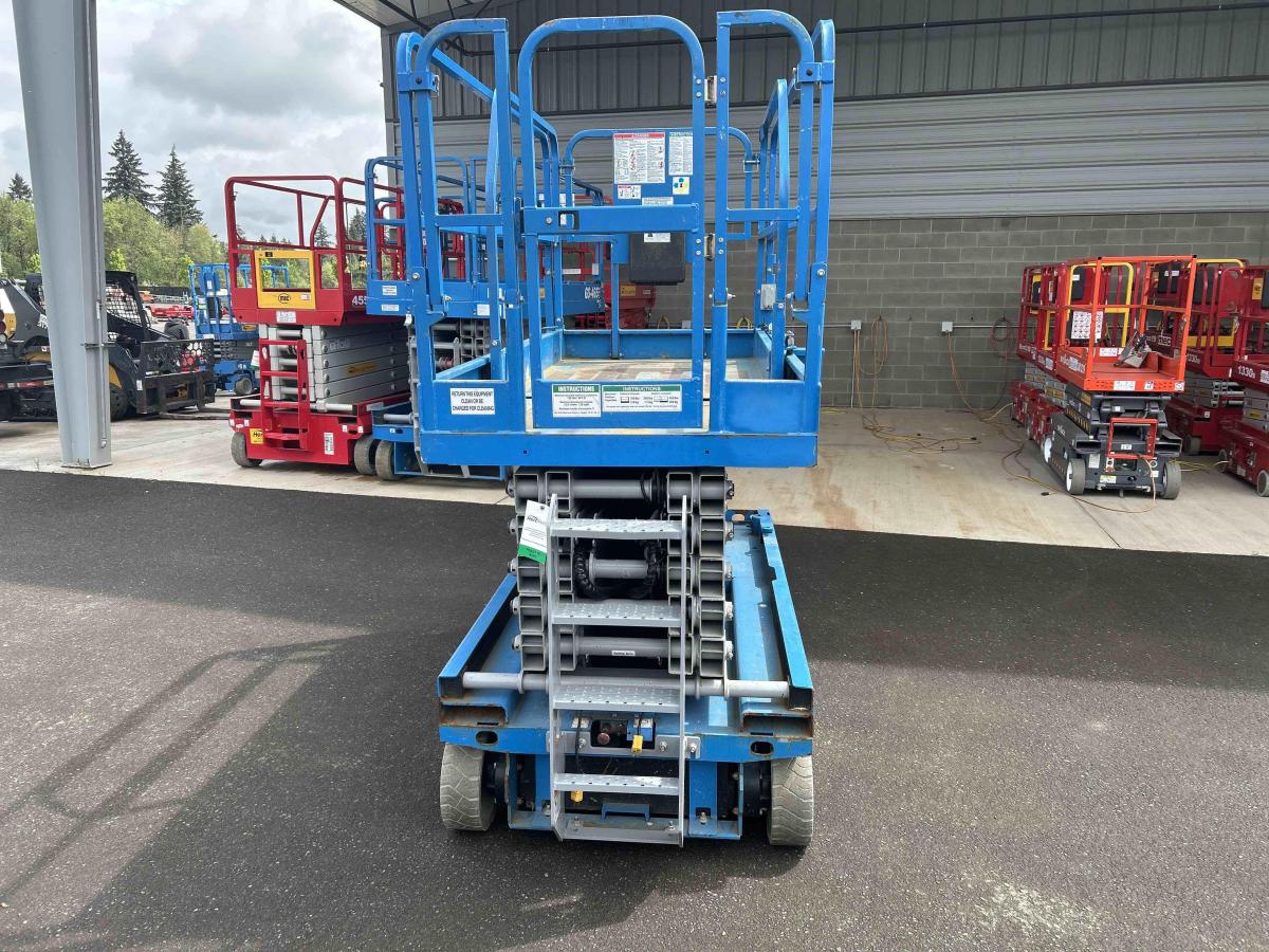 2017 Genie GS-4047-3