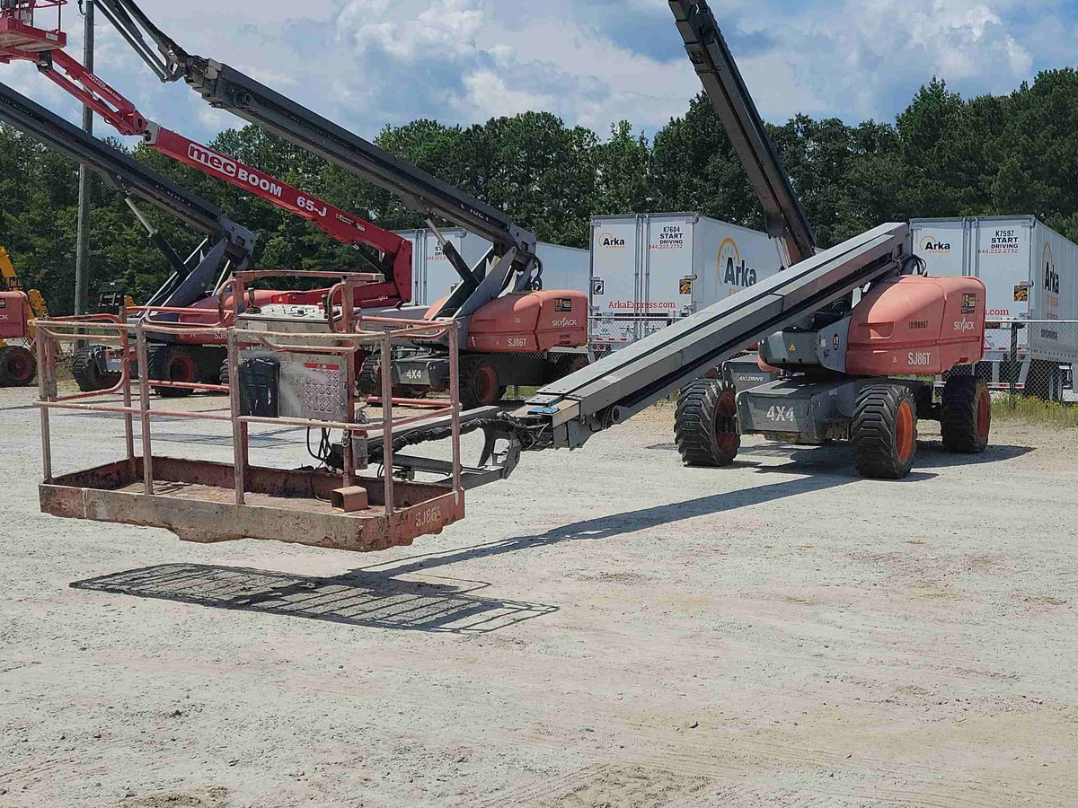 2016 Skyjack SJ86 T