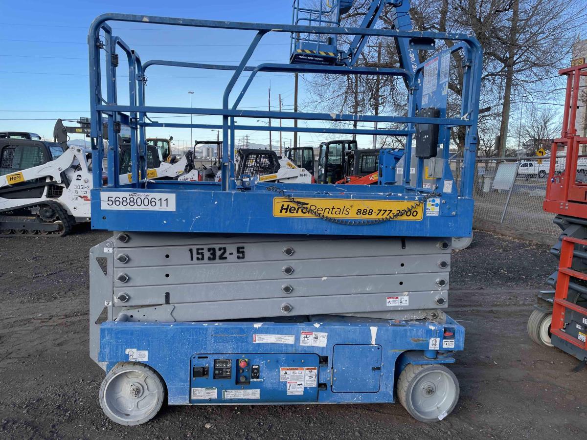 2019 Genie GS-3246