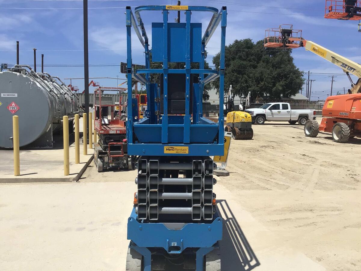 2017 Genie GS-3232-11