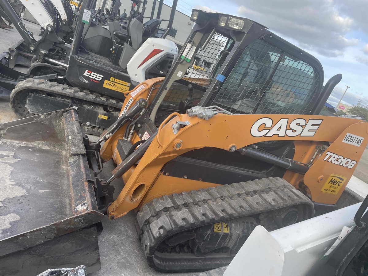 2022 Case TR310B-2