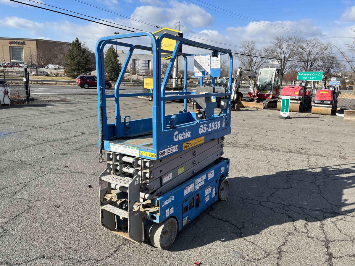 2015 Genie GS-1930