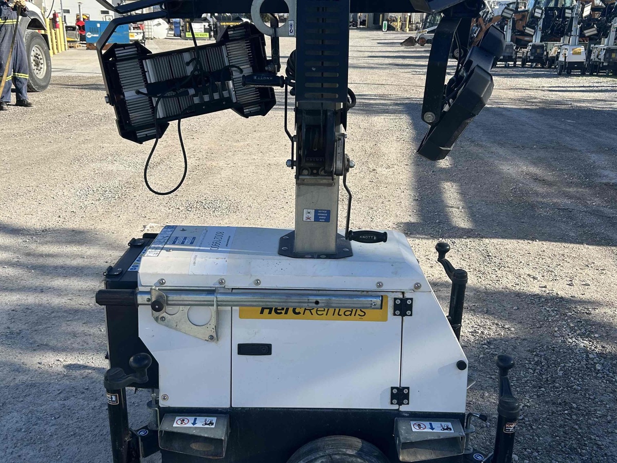 2018 Magnum PLT240-5