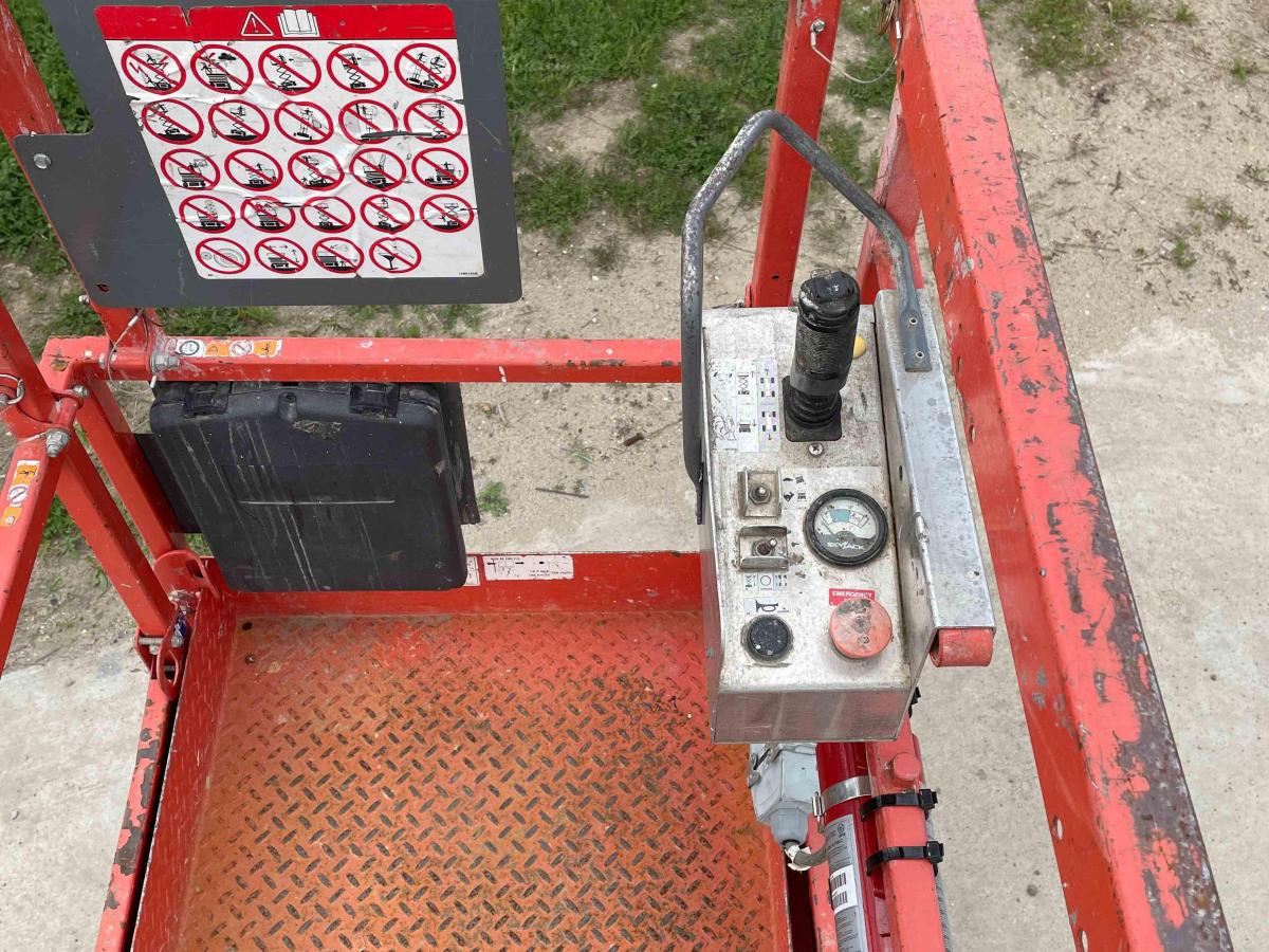 2016 Skyjack SJ3226