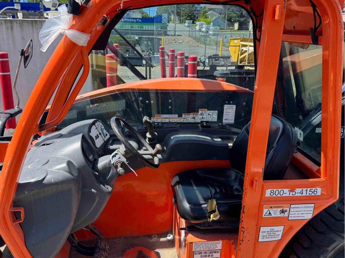 2017 JLG G5-18A-5
