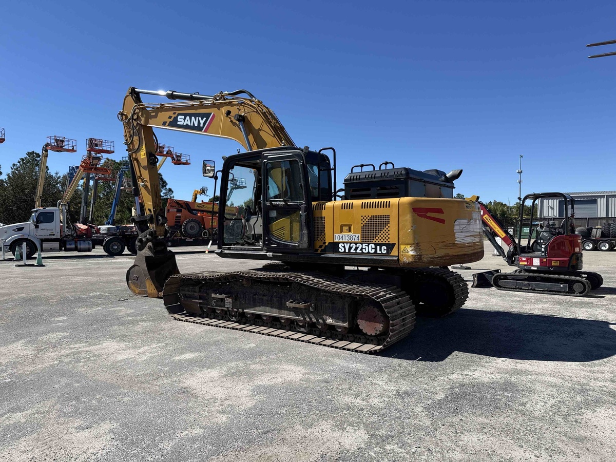 2023 Sany SY225C-2