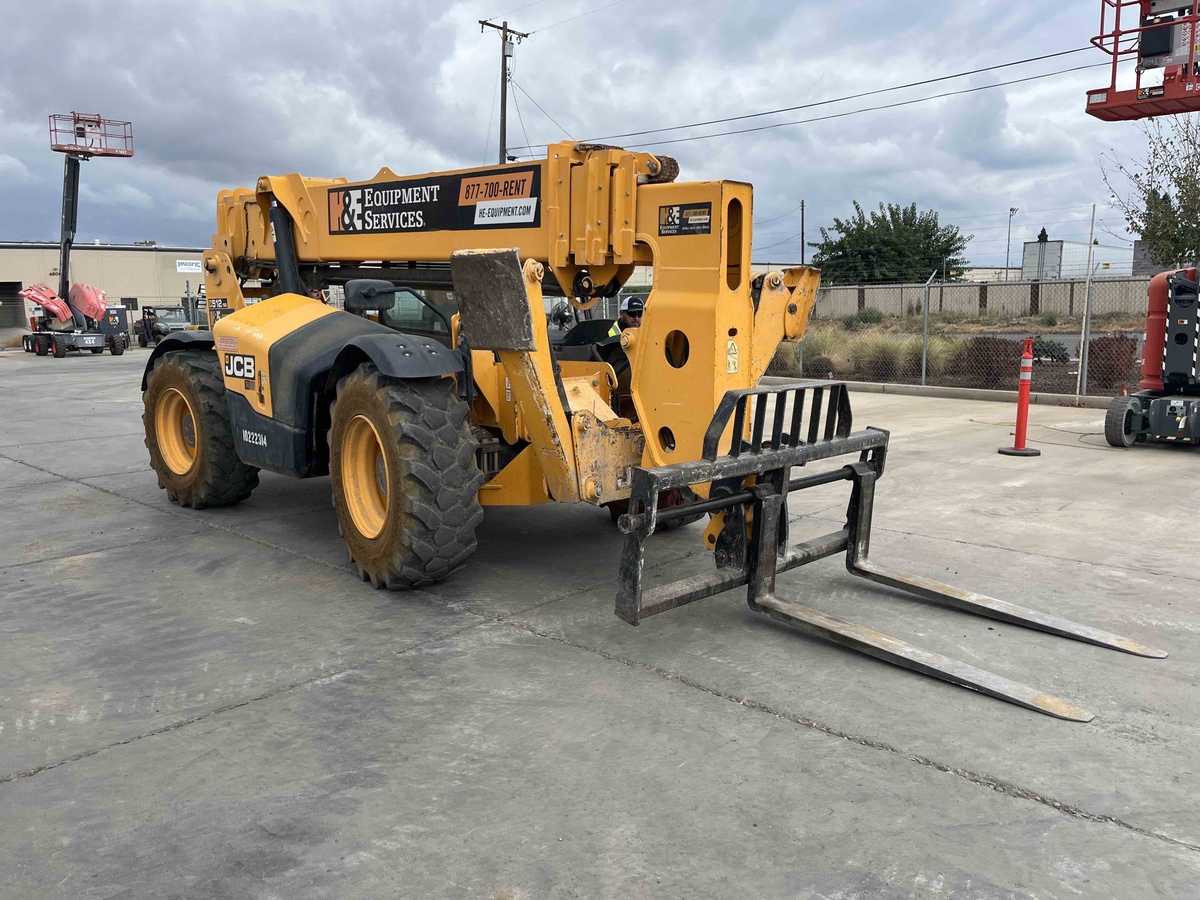 2017 JCB 512-56