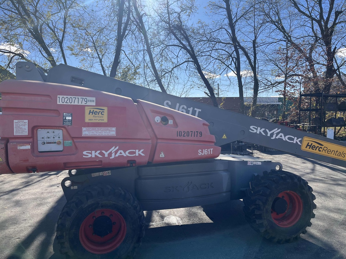 2016 Skyjack SJ61 T