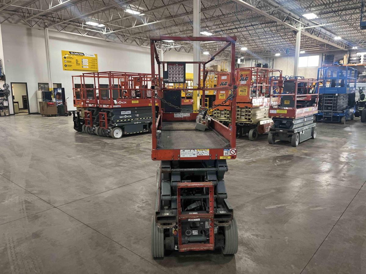 2014 Skyjack SJ3226