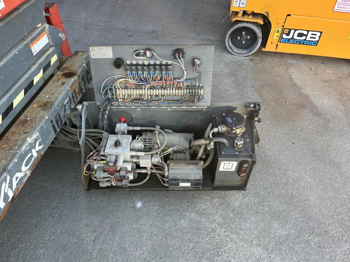 2017 Skyjack SJ3219-8