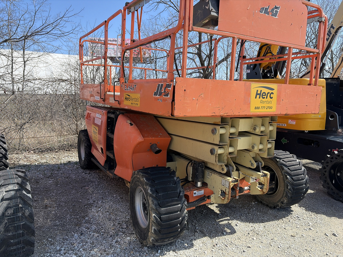 2015 JLG 3394RT-9