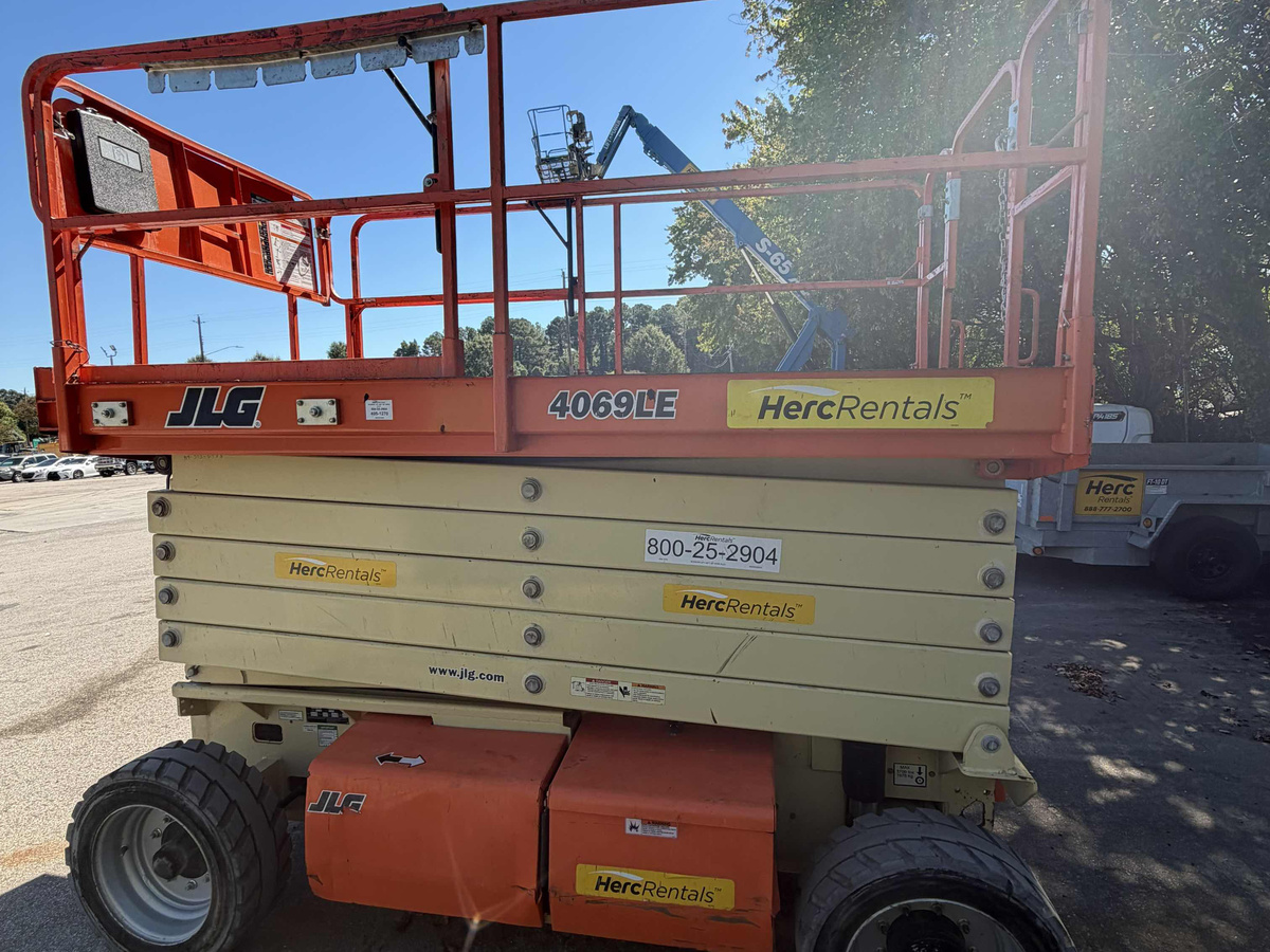 2019 JLG 4069LE-2