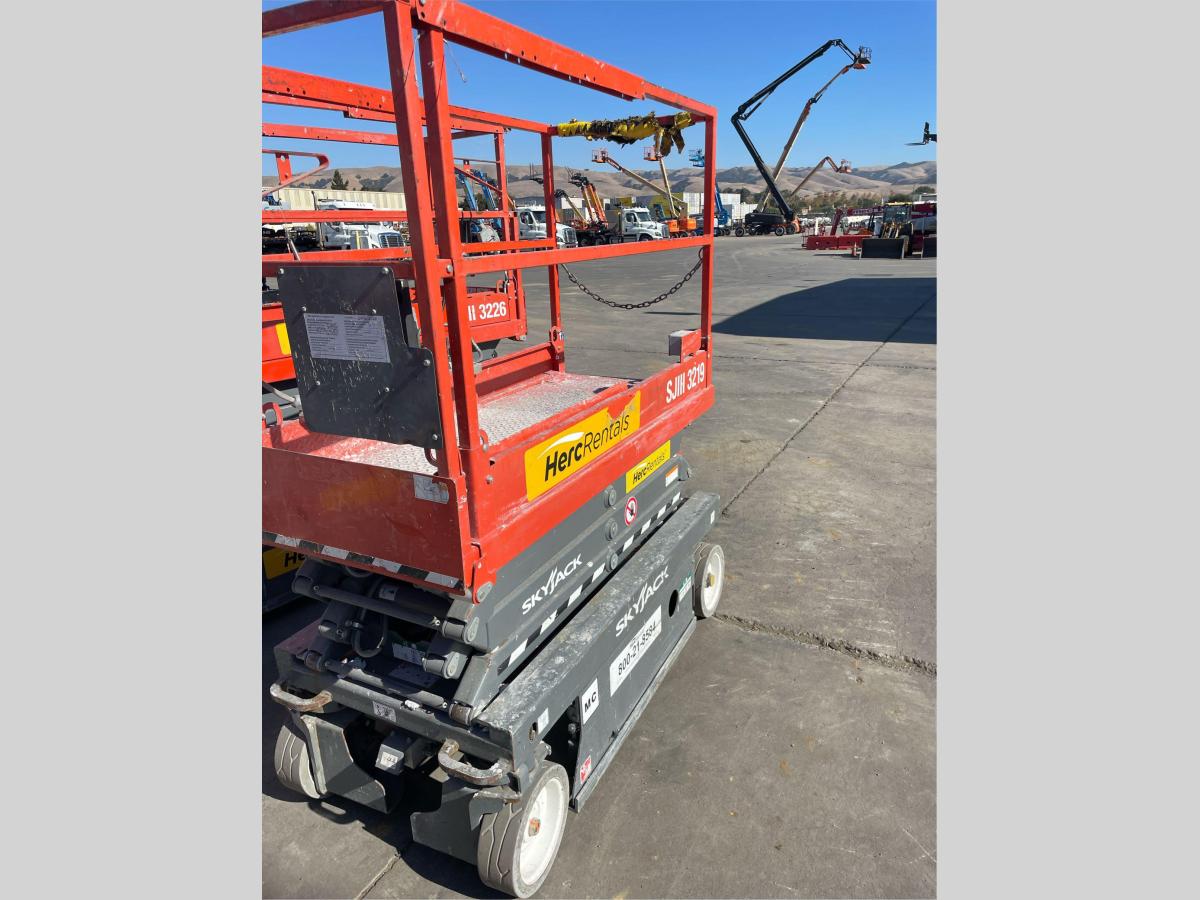 2018 Skyjack SJ3219
