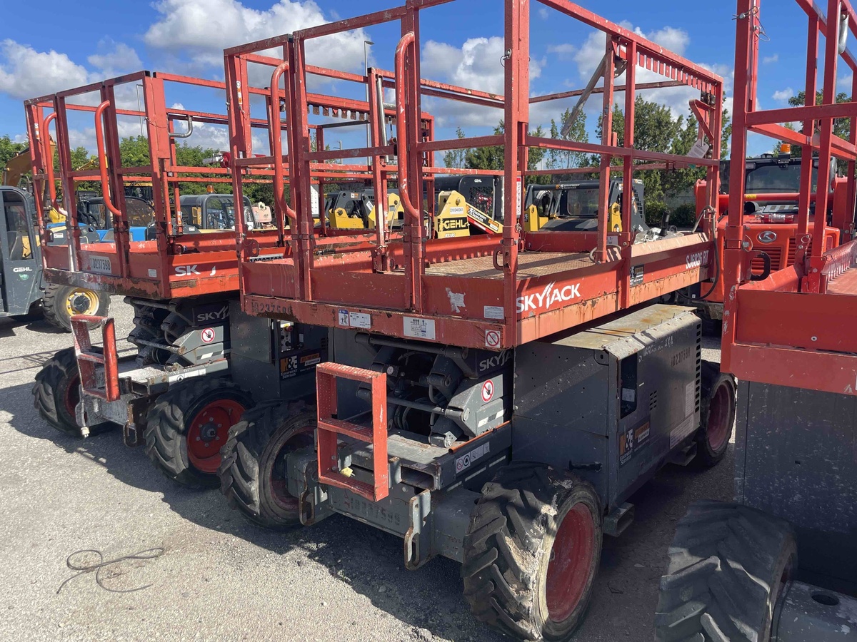 2018 Skyjack SJ-6826RT-7