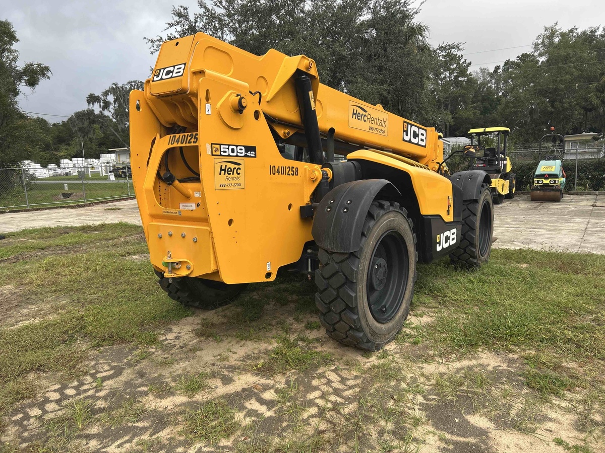 2023 JCB 509-42-3