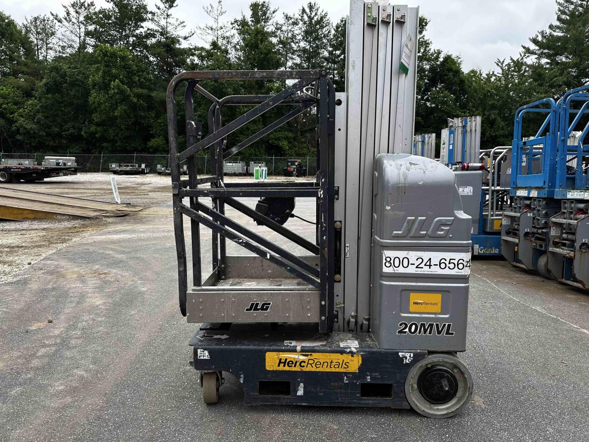 2019 JLG 20MVL
