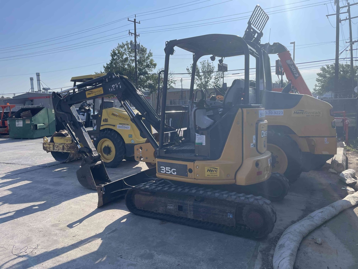 2020 John Deere 35G-4