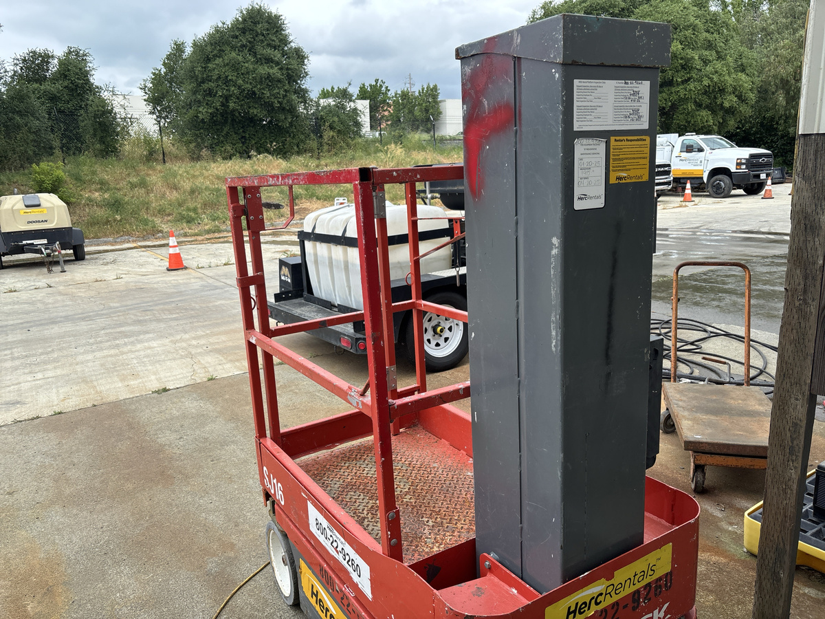 2018 Skyjack SJ16-8