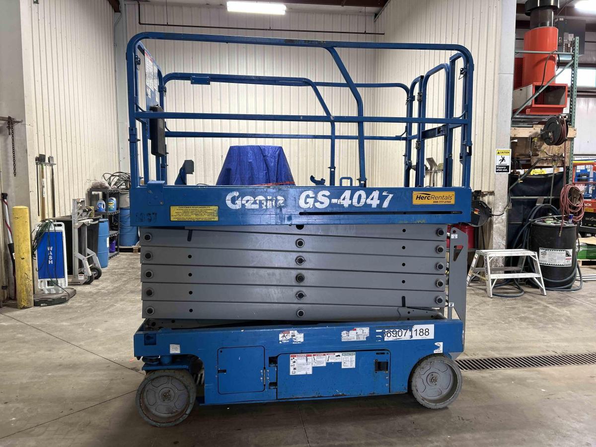2016 Genie GS-4047