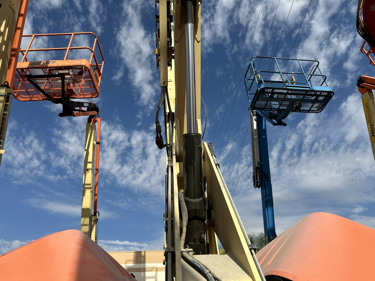 2018 JLG 600S-15