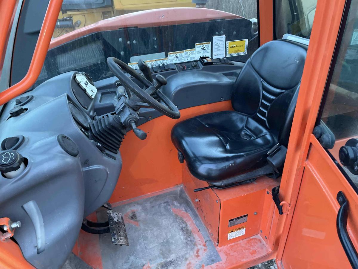 2017 JLG G5-18A