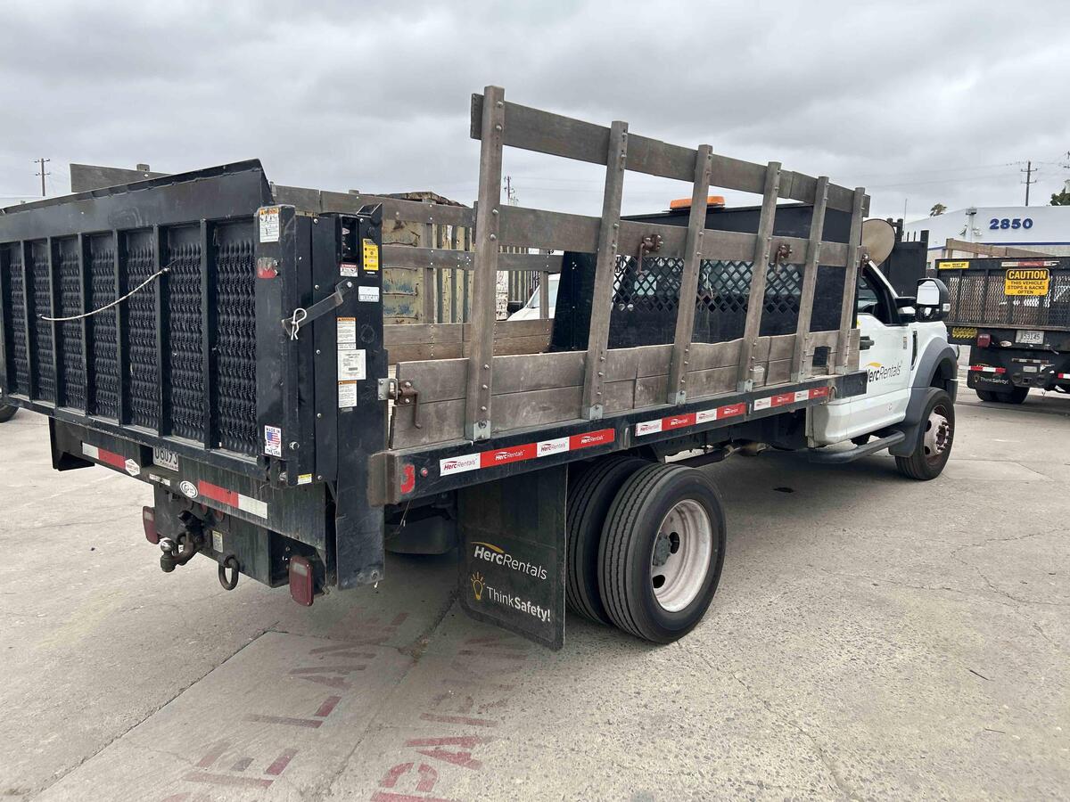 2019 Ford F550-5