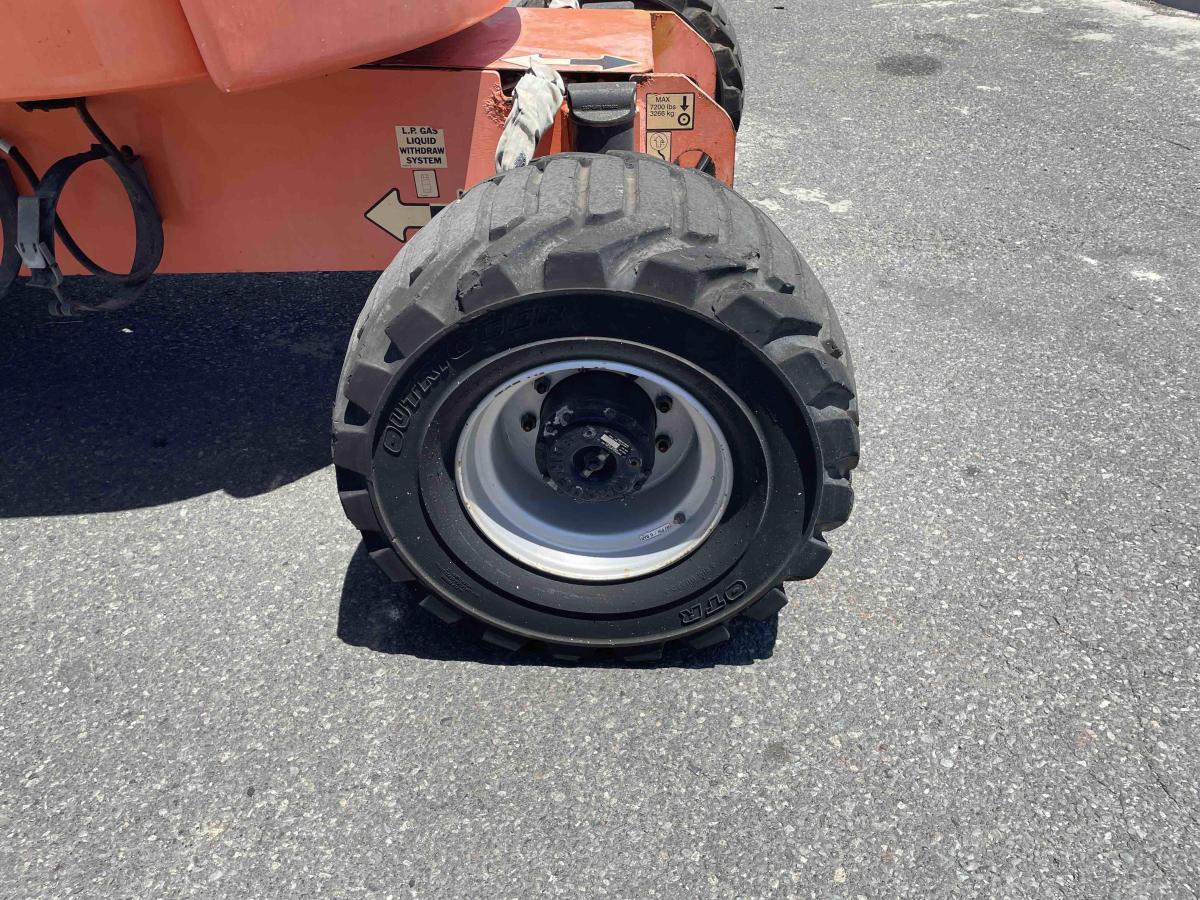 2014 JLG 450AJ-9