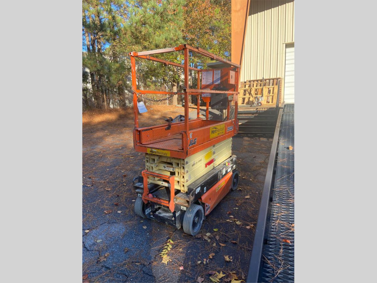2018 JLG 1932R