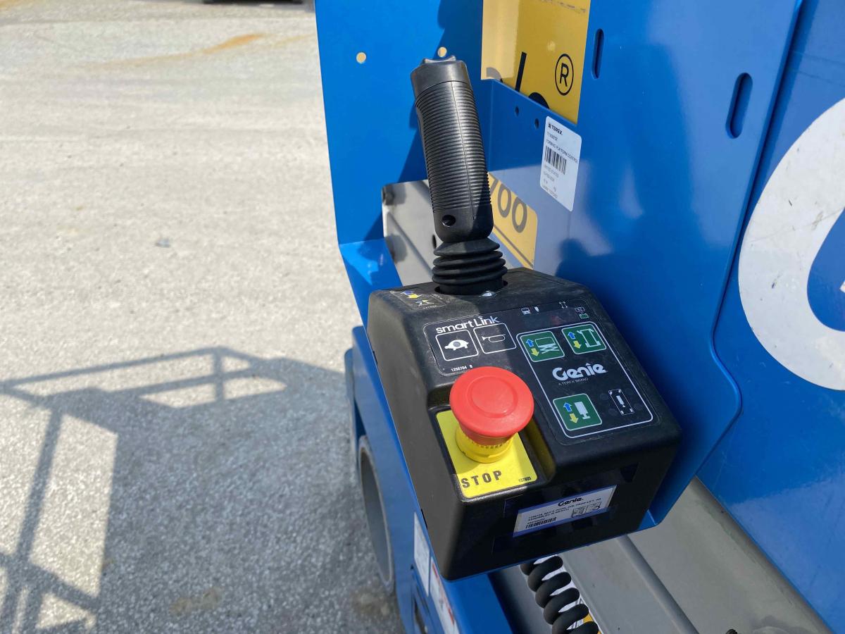 2017 Genie GS-3232-7