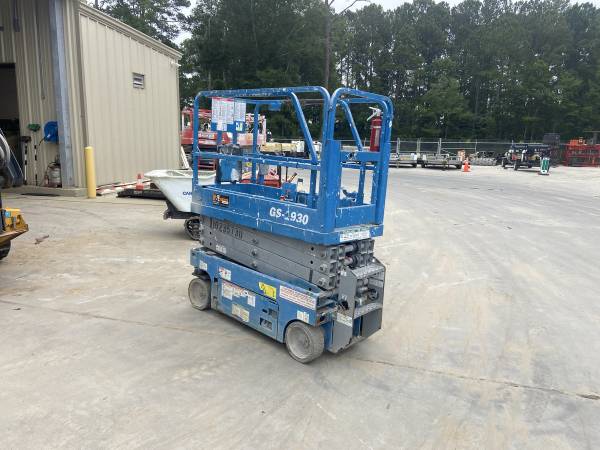 2018 Genie GS-1930