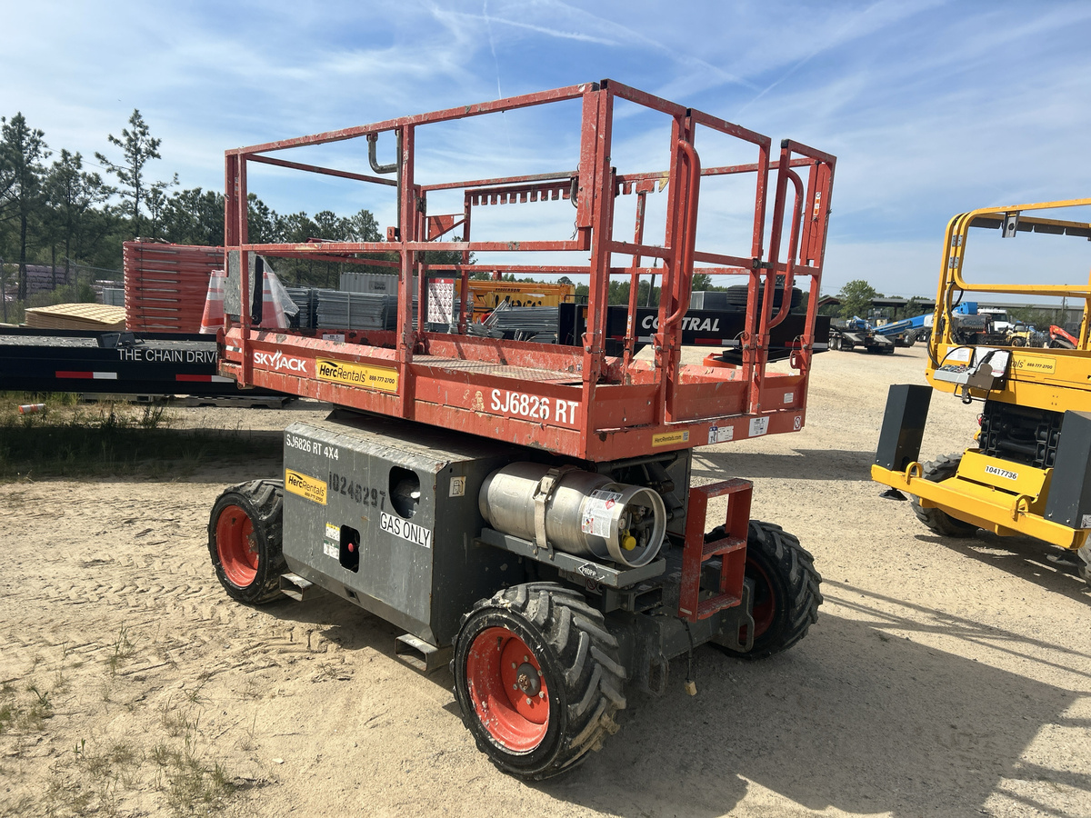 2018 Skyjack SJ-6826RT-2