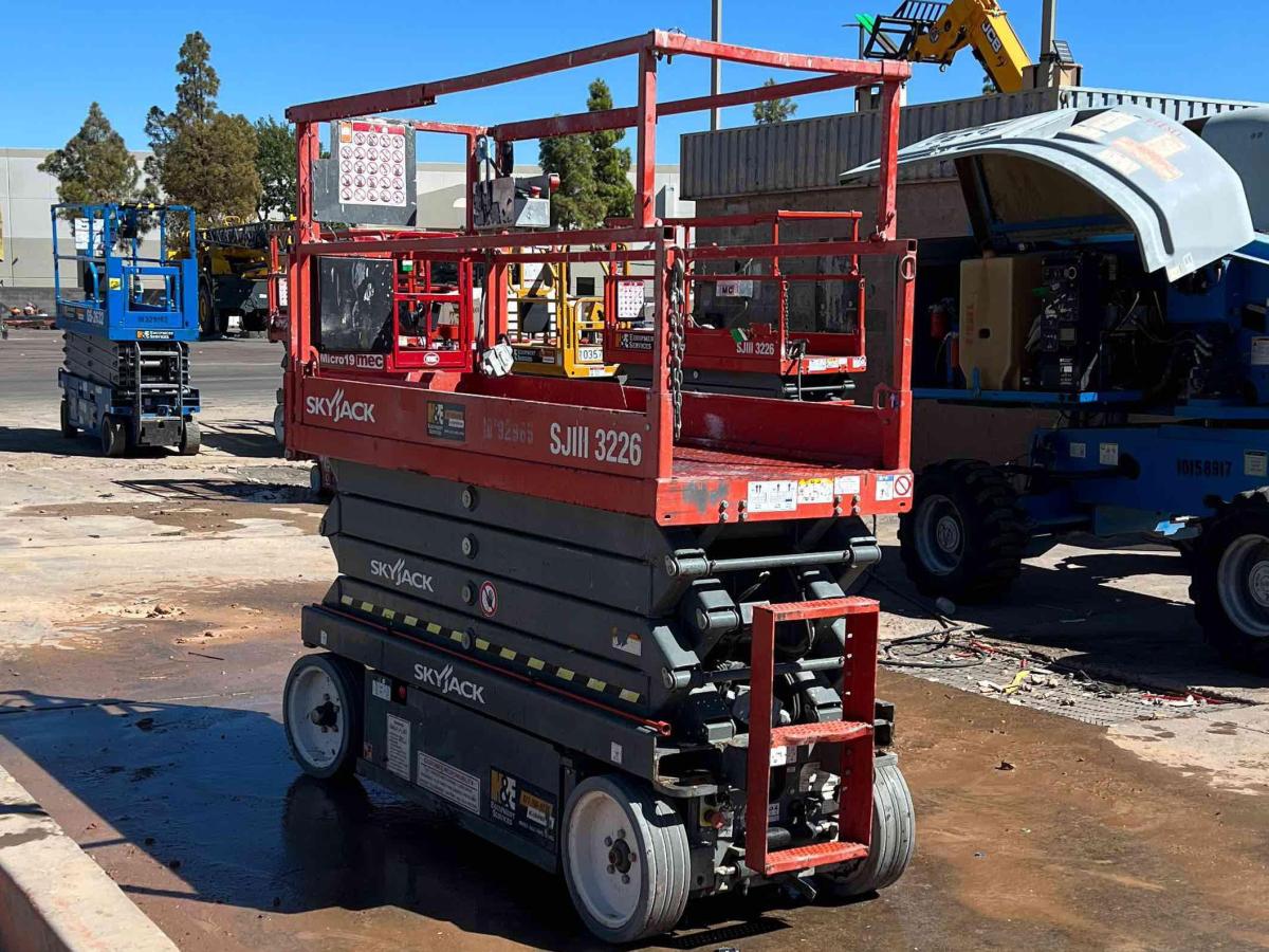 2016 Skyjack SJ3226
