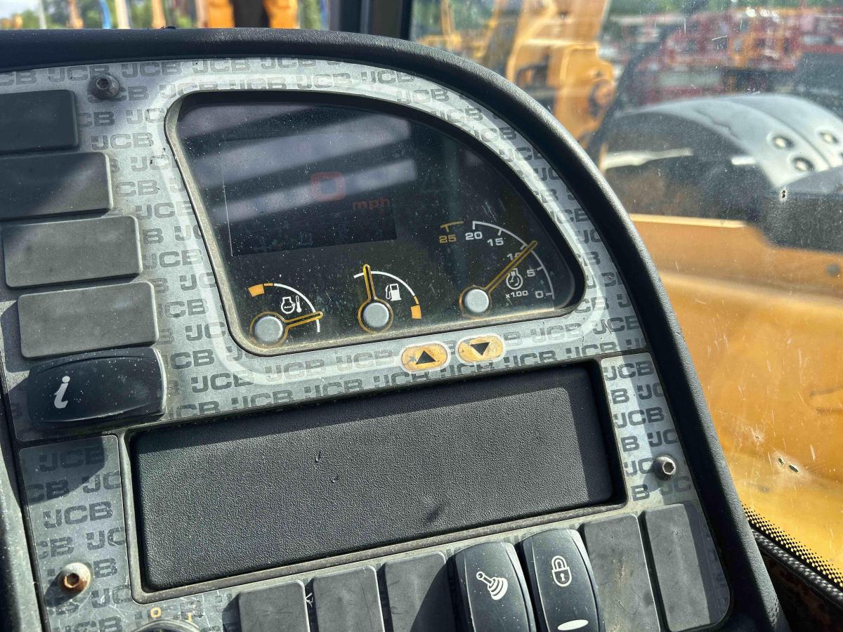 2017 JCB 510-56-6