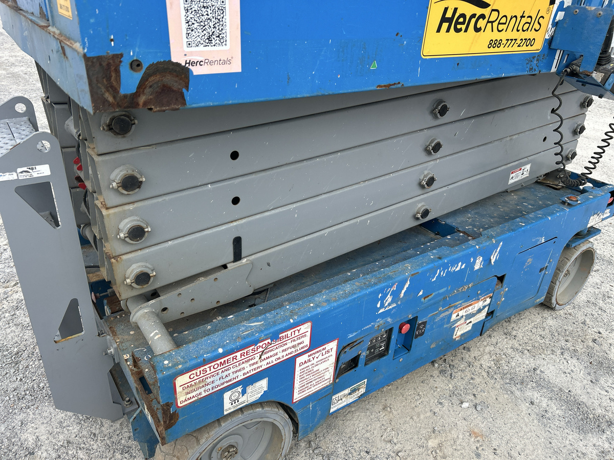 2018 Genie GS-3246-6