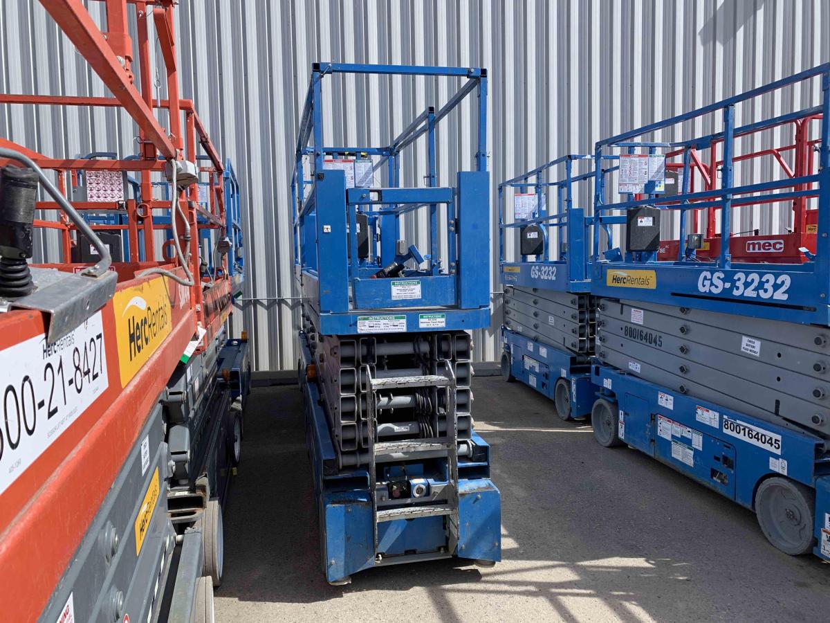 2014 Genie GS-3232