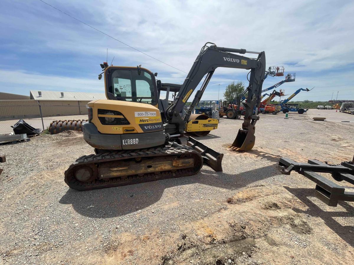 2019 Volvo ECR88D
