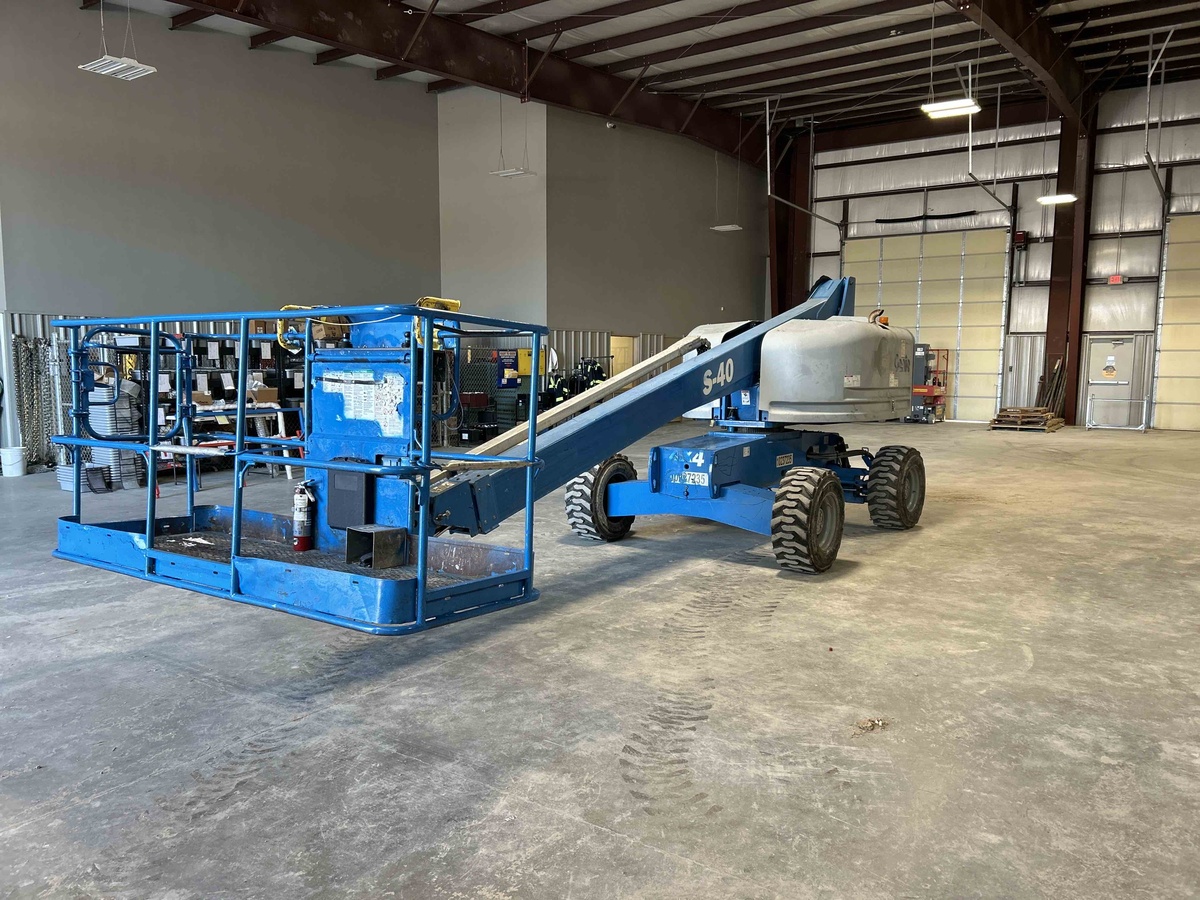 2018 Genie S-40