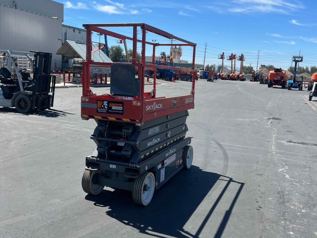 2016 Skyjack SJ3226