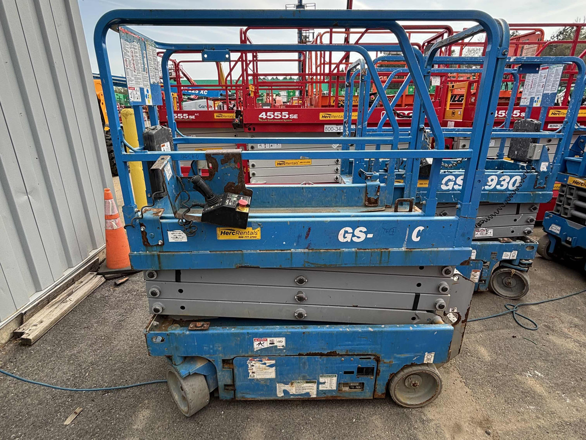 2018 Genie GS-1930