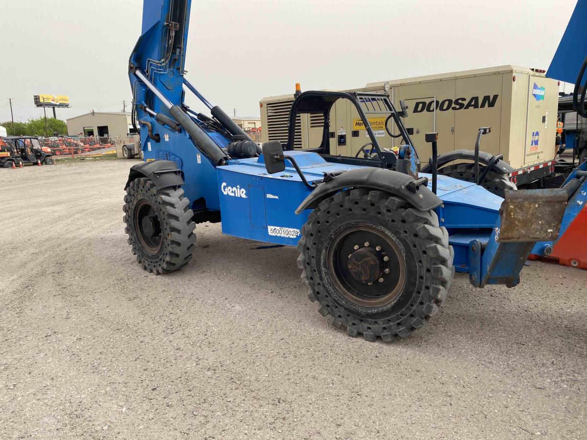 2018 Genie GTH-1056
