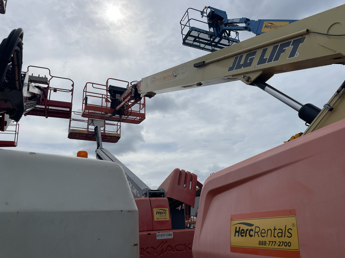 2018 JLG 660SJ-6